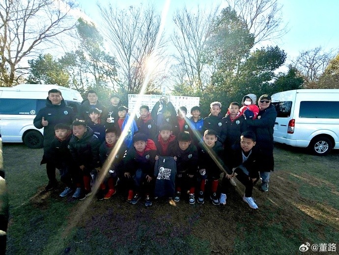 8戰(zhàn)全勝奪日本杯賽冠軍！中國足球小將發(fā)布感謝信