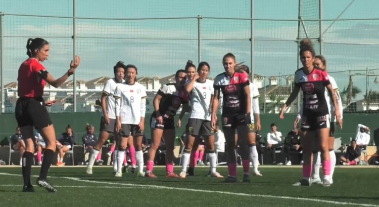  唐佳麗梅開二度、邵子欽破門，中國女足3-2擊敗Alhama俱樂部女足