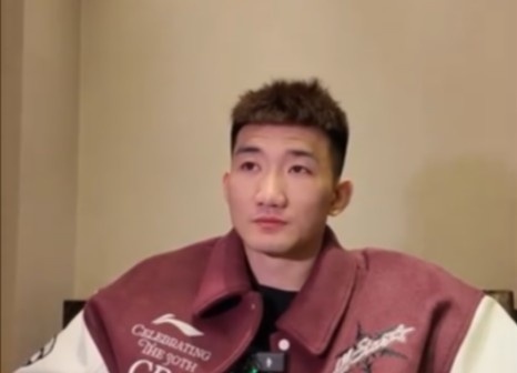  咋形容你和王博的關(guān)系？孫銘徽：像家人 他訓(xùn)練&生活中很照顧我們