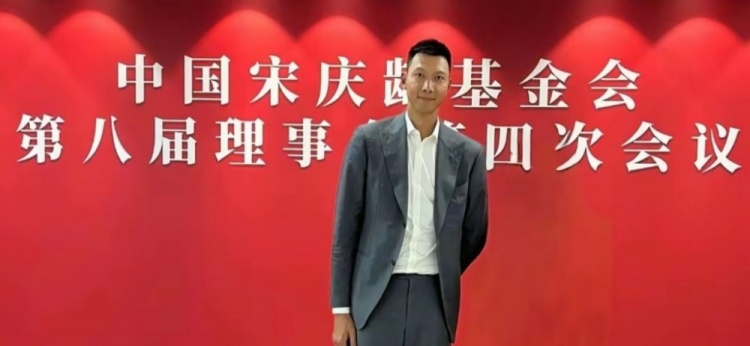  時(shí)隔5個(gè)月首次公開露面！大河報(bào)：易建聯(lián)關(guān)聯(lián)公司成被執(zhí)行人