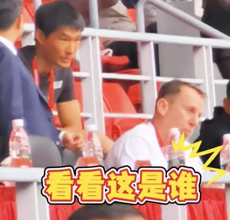  久爾杰維奇現(xiàn)身鹽城，現(xiàn)場觀看中國U22國足vs韓國