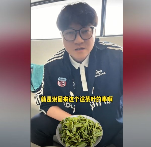  趙鵬：不太清楚賈秀全要球員買茶葉的段子，但這在現(xiàn)實中也正常