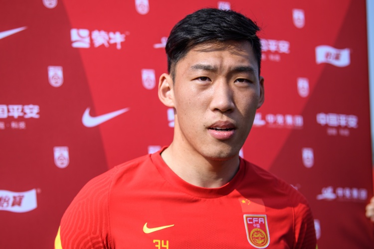 北青體育：朱辰杰是否以“面具人”形象出戰(zhàn)18強賽，仍需多方溝通
