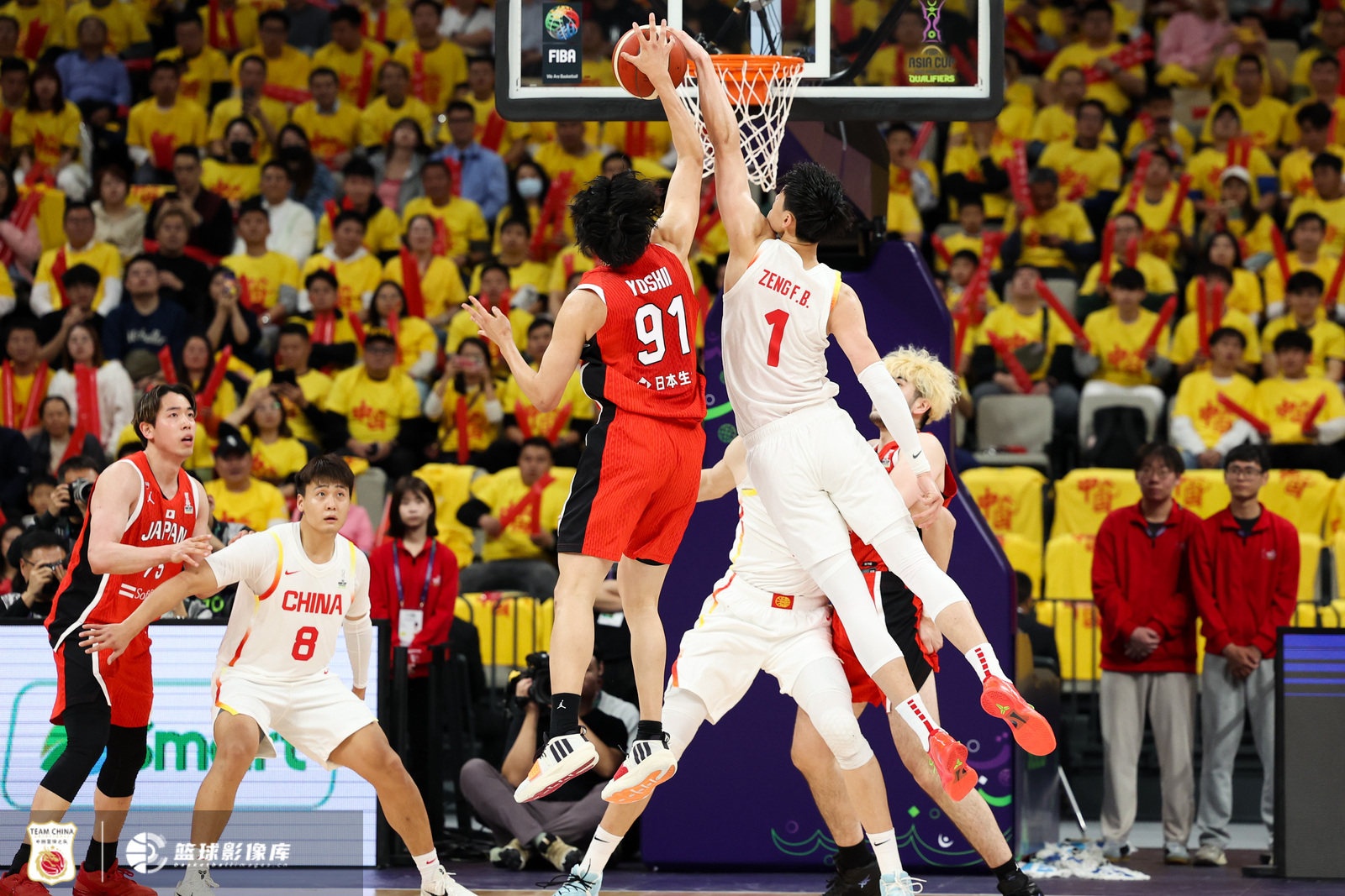  中國男籃內(nèi)外開花 曾凡博攻防一體在線 中國大勝日本42分！