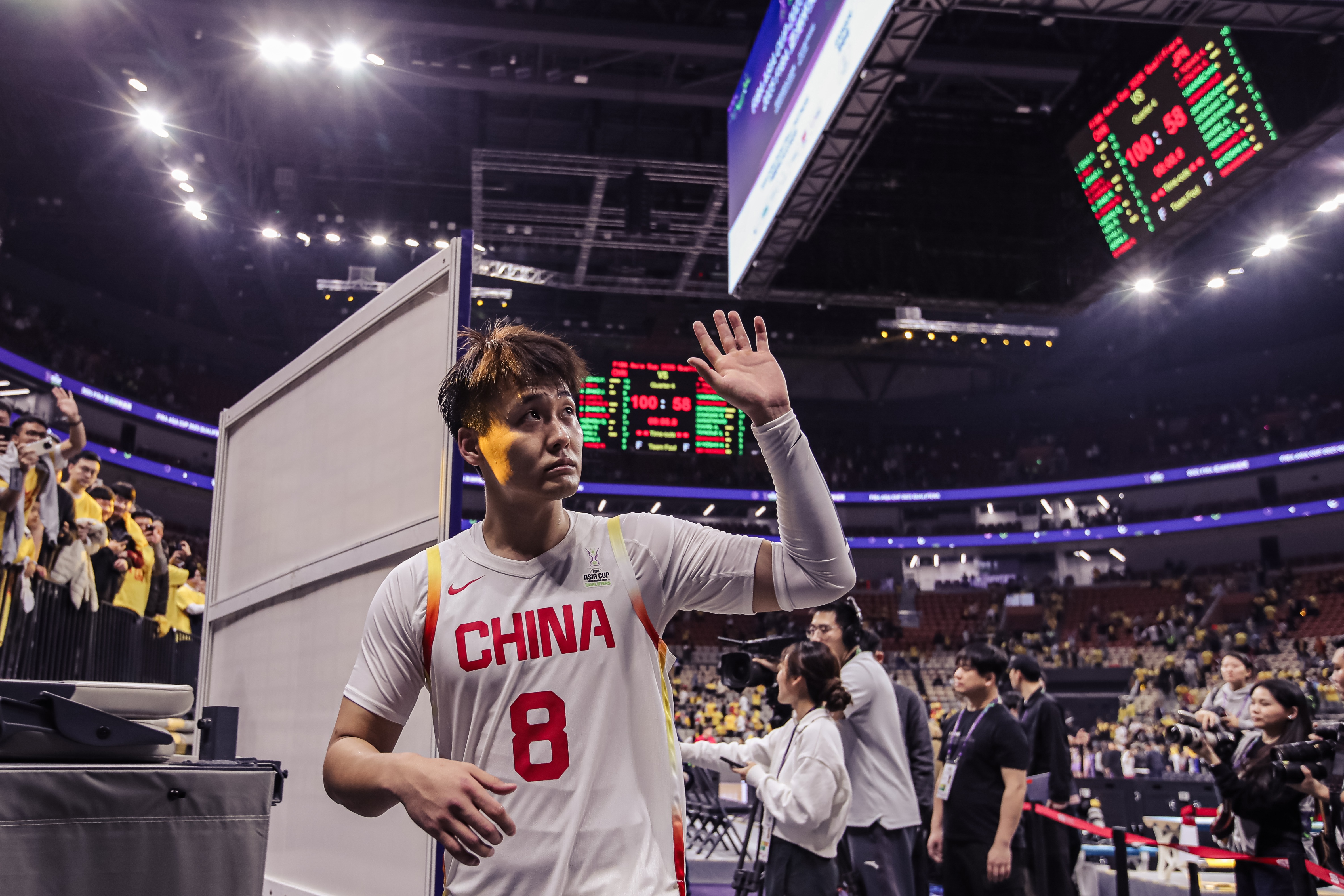  奠定基調(diào)！趙睿三分4中3攻下15+5+5 次節(jié)連得10分帶隊(duì)拉開分差