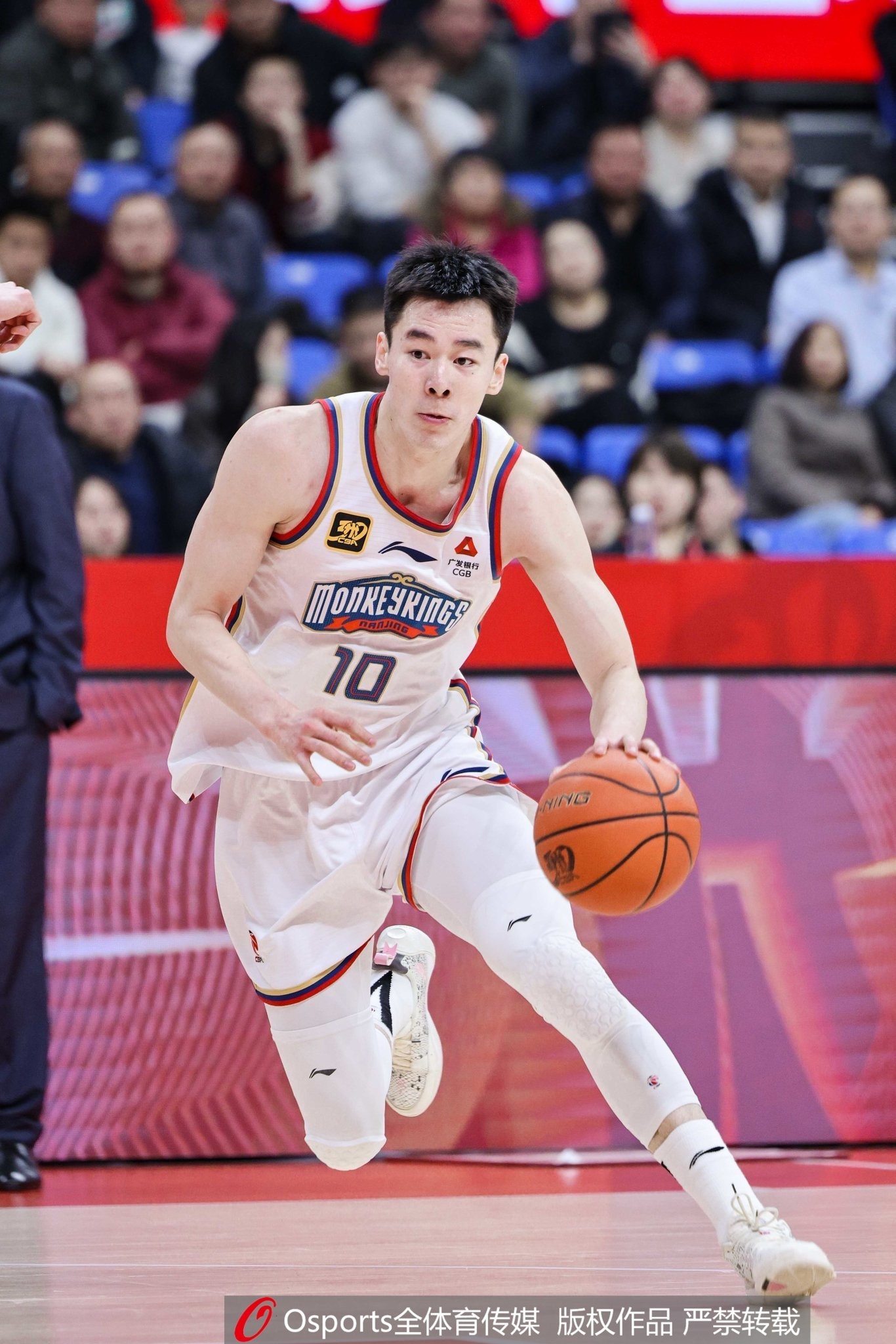  沖擊力十足！郭昊文17投5中&罰球14中12 得到24分10板5助