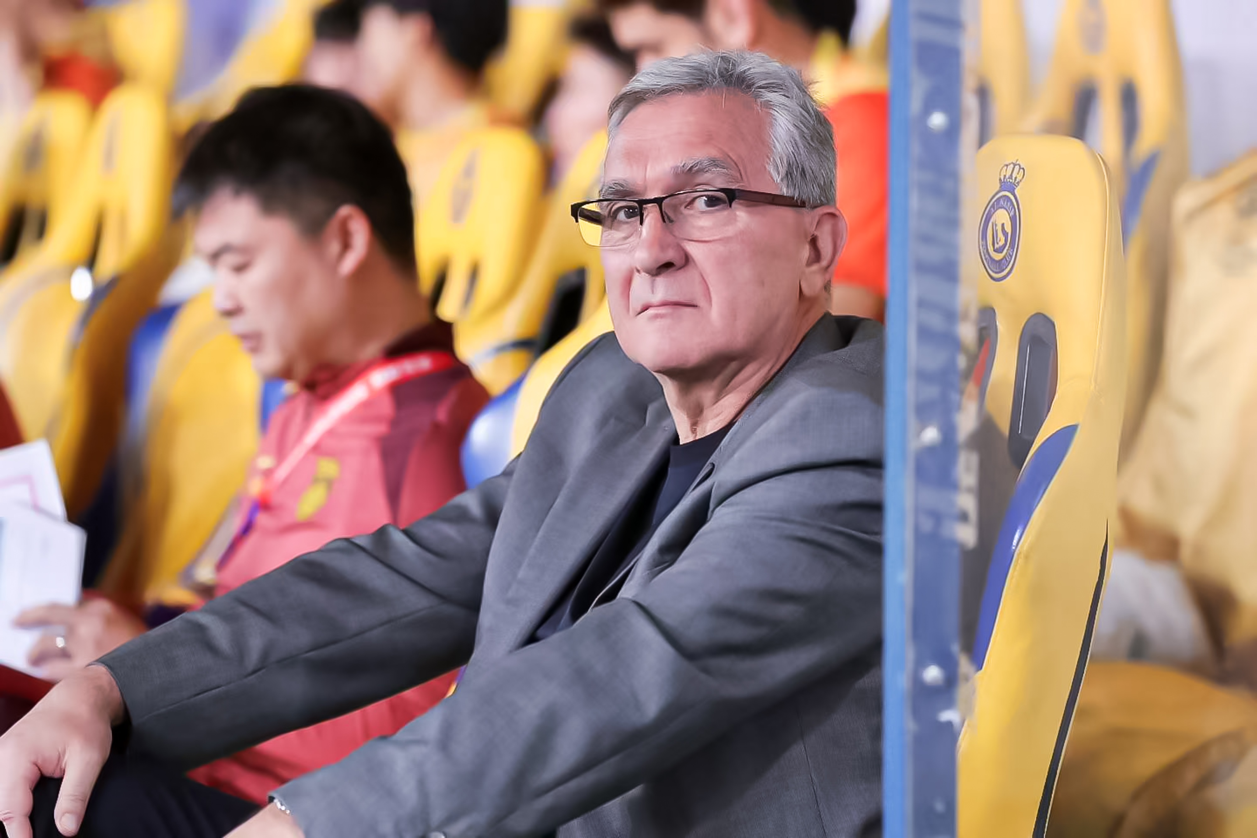  媒體人：長期集訓伊萬練了什么？進攻戰(zhàn)術(shù)只有高準翼大腳找張玉寧